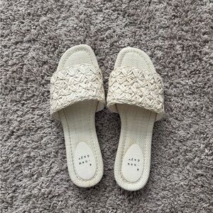 A New Day Ariella Woven Raffia Slide Sandals with Memory Foam - White Size 7.5